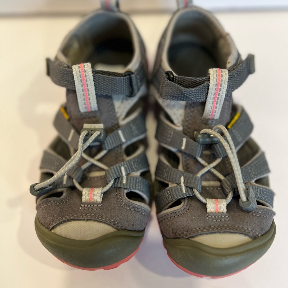 Keens Kids size 13